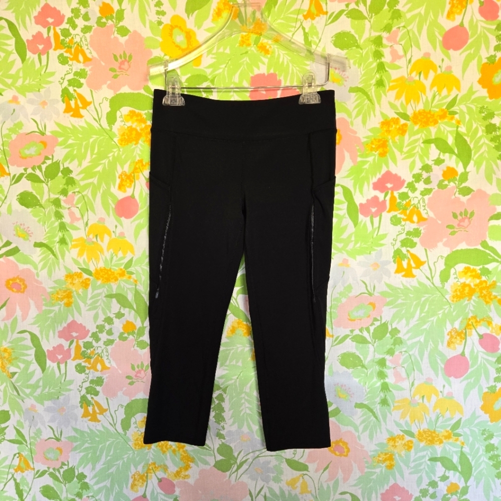 Cropped Black Leggings